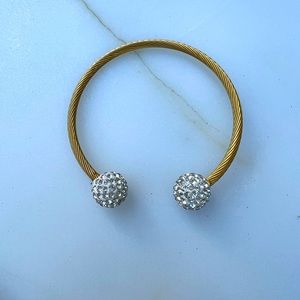 Gold platted bracelet